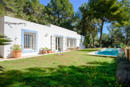 A/ Nice villa with fantastic Country Views!