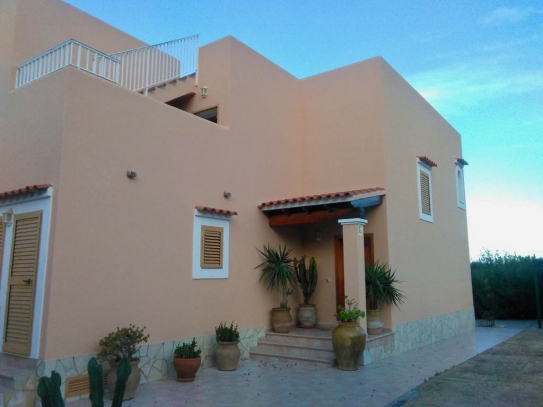 Charming property in Jesus for sale