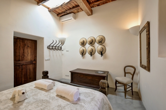Luxurious finca style villa Lana for summer rent!