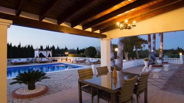 Family villa Canra for rent! 